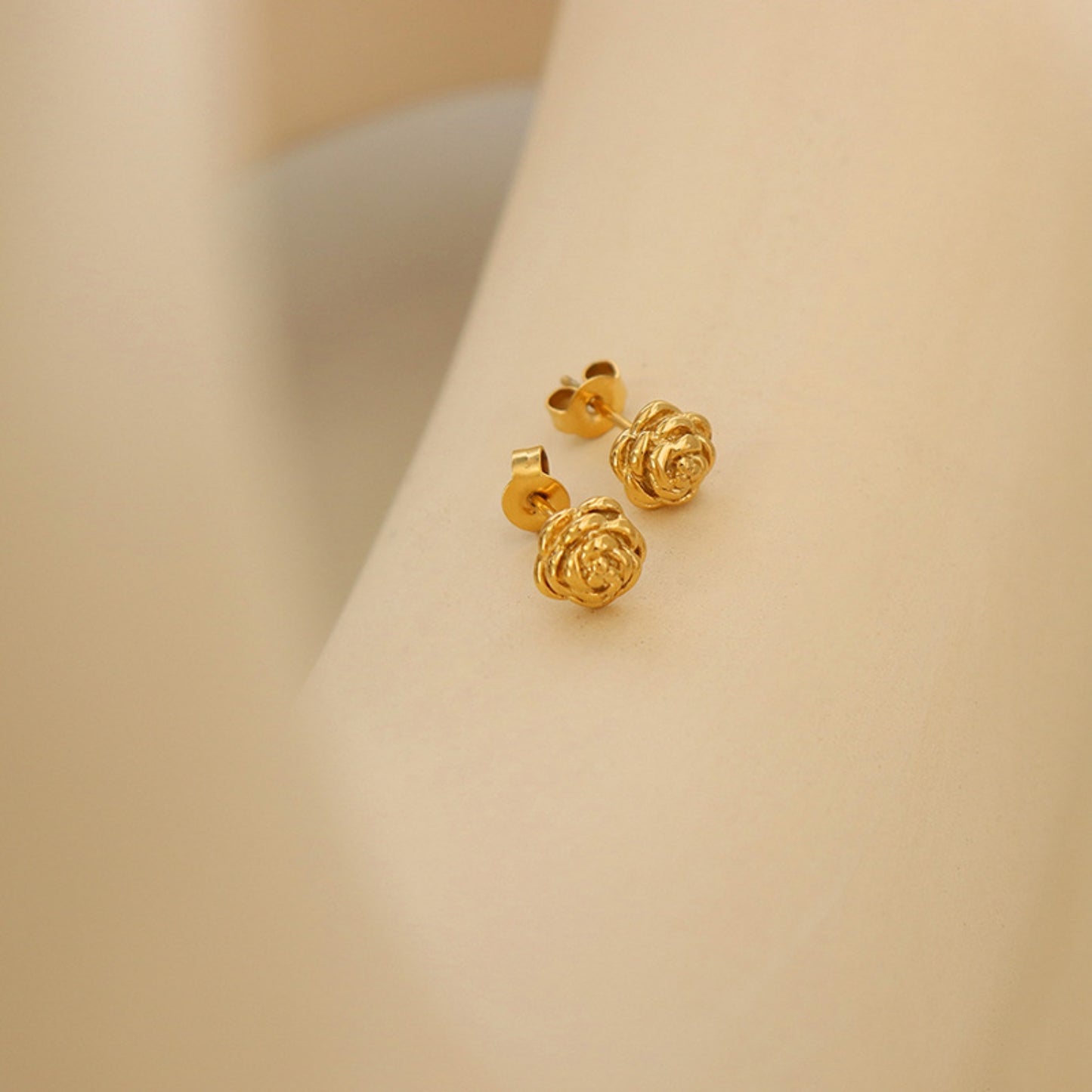 Rosé Stud Earrings